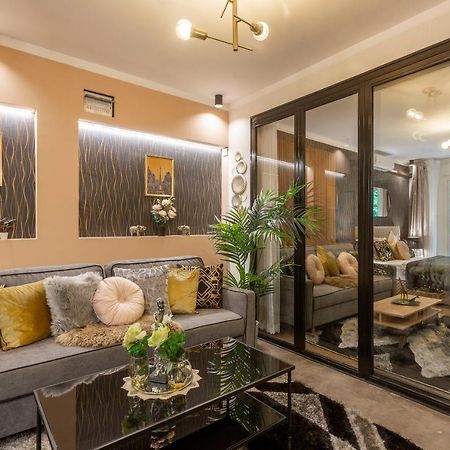 Stylish Quentin Apartment In The King Street Budapeste Exterior foto