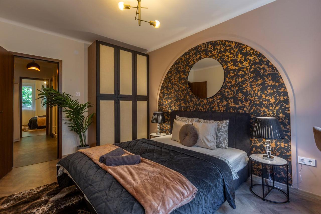 Stylish Quentin Apartment In The King Street Budapeste Exterior foto
