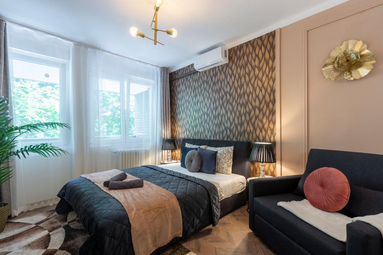 Stylish Quentin Apartment In The King Street Budapeste Exterior foto