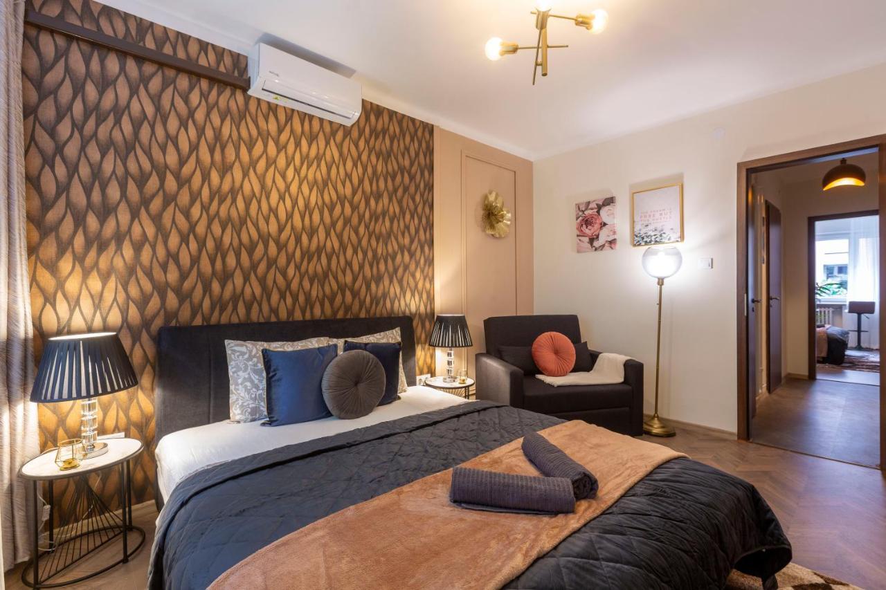 Stylish Quentin Apartment In The King Street Budapeste Exterior foto