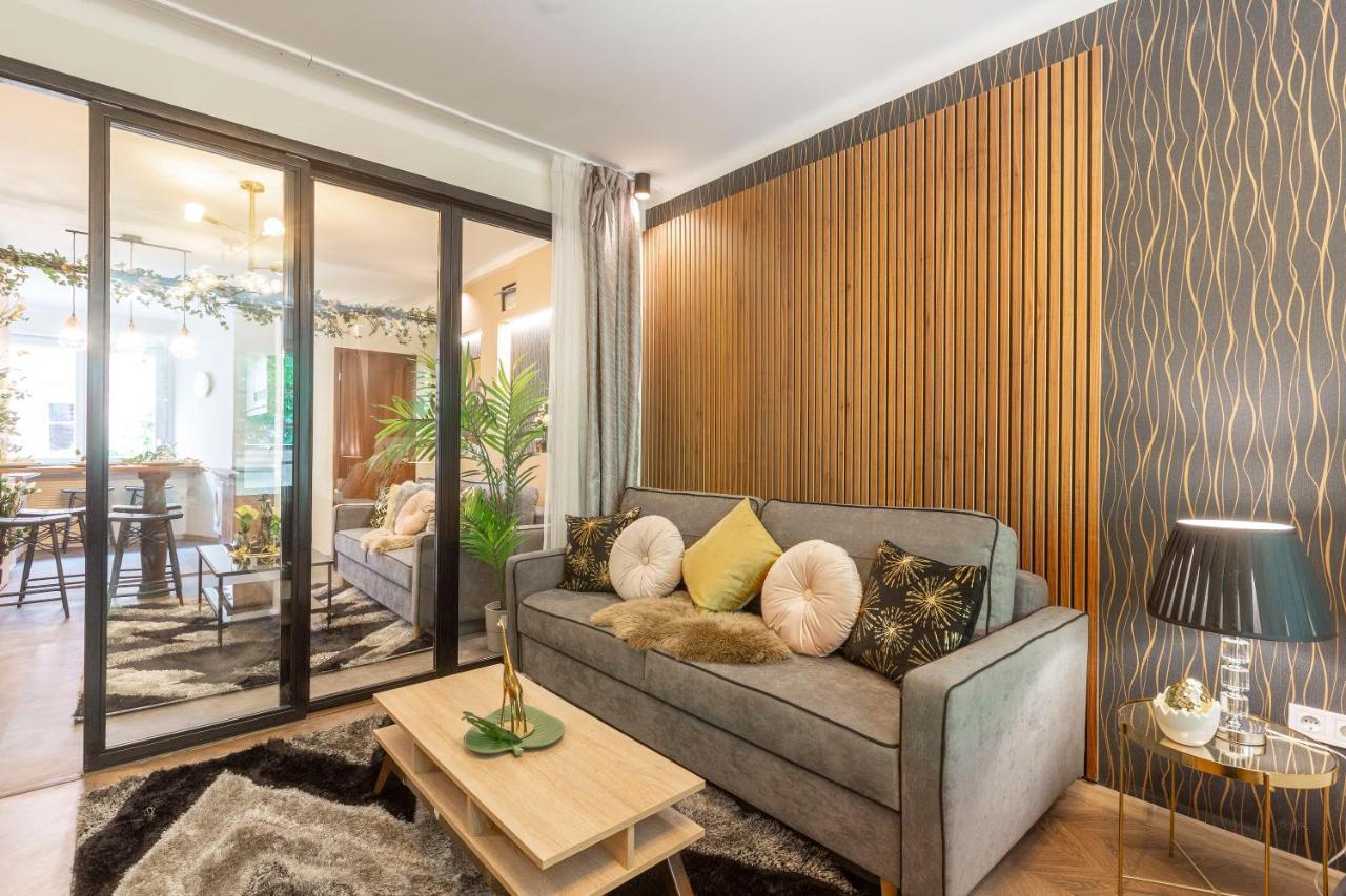 Stylish Quentin Apartment In The King Street Budapeste Exterior foto