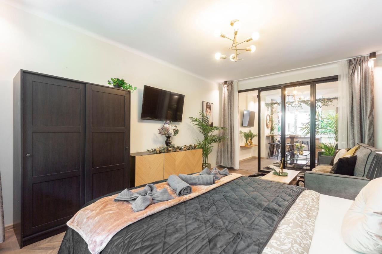 Stylish Quentin Apartment In The King Street Budapeste Exterior foto